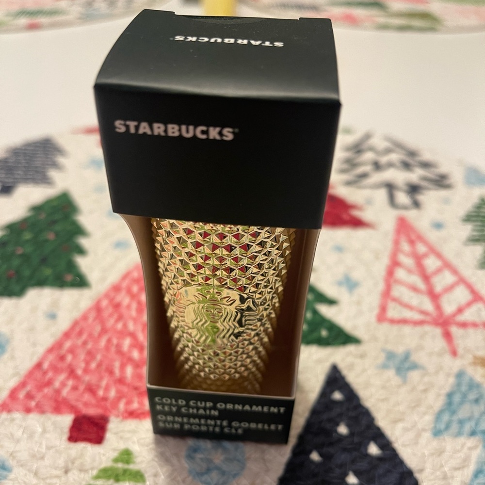 Starbucks gold cold cup ornament keychain. 2022 NWT. 🥤🔑💛You’ll love it!💛🔑🥤